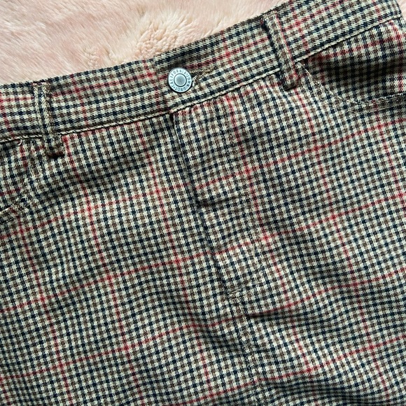 BRANDY MELVILLE PLAID MINI SKIRT - Picture 3 of 4